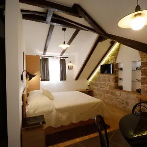 Desideria 4*, Split Croatia